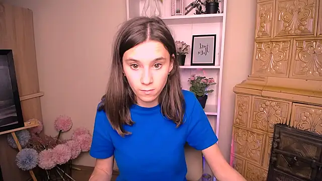 Snapshot of RosaRay_ chatting on June 18, 2026, 9:14 am RosaRay online show from June 18, 2026, 9:14 am