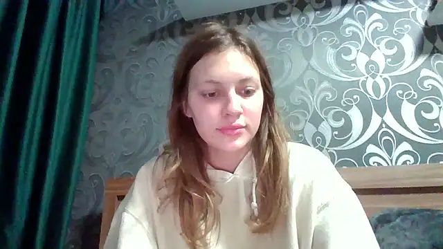 Baby Mon online show from October 28, 2025, 4:27 am