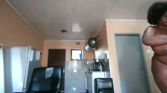 BusybooobsXXX3 online show from October 7, 2025, 5:15 am