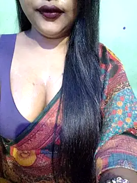 Snapshot of JIYA-04 chatting on November 16, 2025, 1:49 pm JIYA-04 online show from November 16, 2025, 1:49 pm