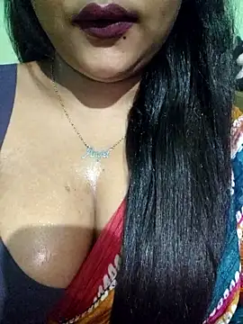 Snapshot of JIYA-04 chatting on April 18, 2026, 1:59 pm JIYA-04 online show from April 18, 2026, 1:59 pm