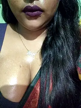 Snapshot of JIYA-04 chatting on May 15, 2026, 1:07 pm JIYA-04 online show from May 15, 2026, 1:07 pm