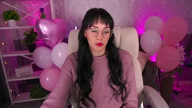 EviLune online show from February 17, 2026, 7:27 am