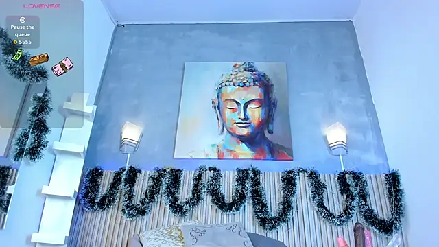 Snapshot of Saracooper__ chatting on December 19, 2025, 3:57 am Saracooper online show from December 19, 2025, 3:57 am