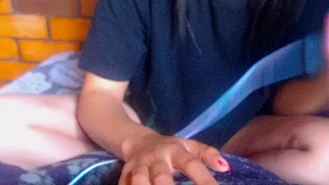 sabrina v  online show from September 18, 2025, 2:08 pm