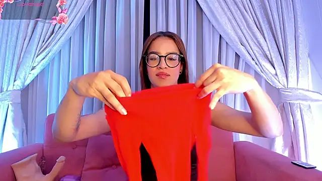 ZoeWestt online show from December 16, 2025, 5:12 am