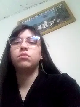 lareinalareinadelanal online show from October 17, 2025, 12:08 pm