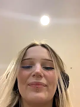 Snapshot of softlyblessed chatting on October 11, 2025, 2:48 pm softlyblessed online show from October 11, 2025, 2:48 pm