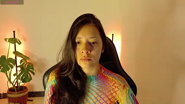 Snapshot of Sarasavage chatting on February 4, 2026, 7:20 pm Sarasavage online show from February 4, 2026, 7:20 pm