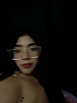 ElaRose 12 online show from January 7, 2026, 8:44 pm