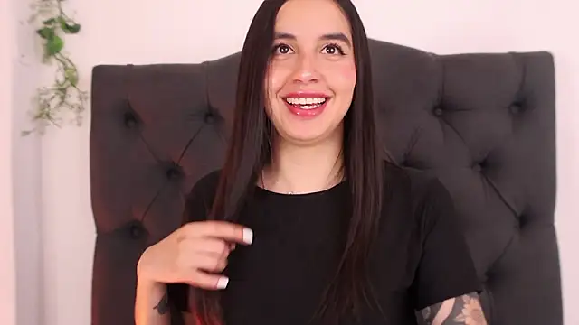 kaylee lee online show from March 5, 2026, 3:57 am