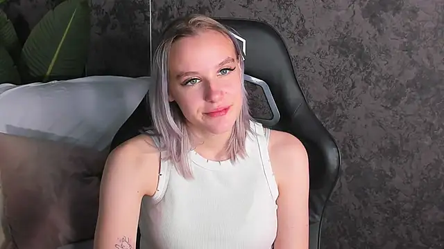 Carolin Miller online show from November 19, 2025, 11:10 am