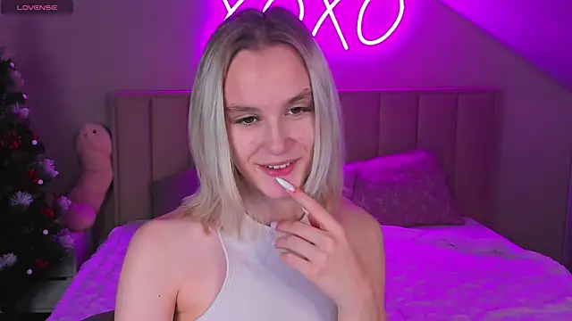 Carolin Miller online show from December 15, 2025, 9:02 am