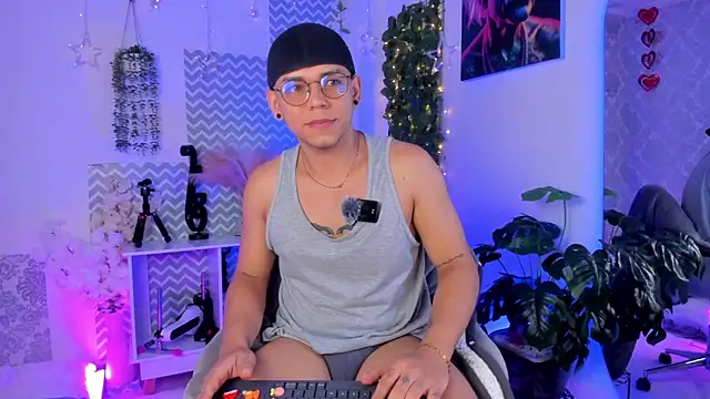 Snapshot of jhosepMoreno chatting on April 20, 2026, 3:04 pm jhosepMoreno online show from April 20, 2026, 3:04 pm