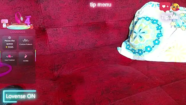 Snapshot of naomi_powel chatting on December 1, 2025, 2:55 pm naomi powel online show from December 1, 2025, 2:55 pm