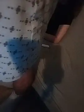 LesEspagnols online show from November 22, 2025, 3:11 pm