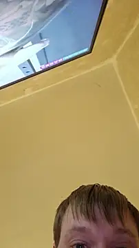 Snapshot of gazb90 chatting on October 31, 2025, 6:31 pm gazb90 online show from October 31, 2025, 6:31 pm