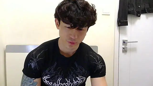 natenatejosh online show from November 26, 2025, 1:56 pm