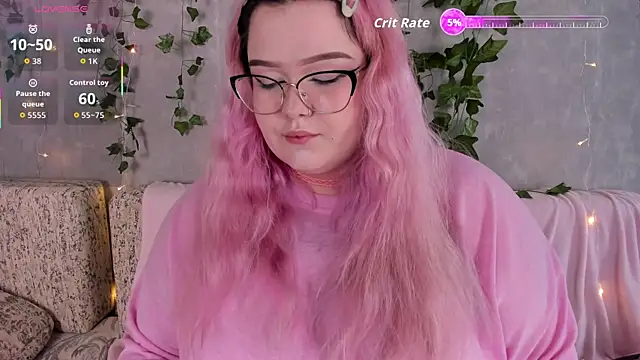 Snapshot of _CandyM1lky_ chatting on May 29, 2026, 7:28 am CandyM1lky online show from May 29, 2026, 7:28 am
