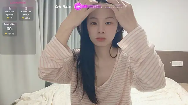 xiao-qinju online show from May 8, 2026, 5:18 pm