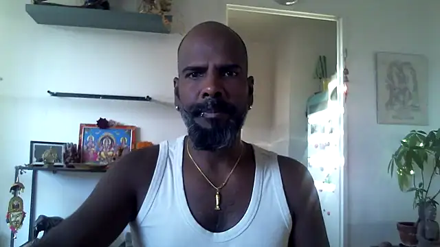 Snapshot of frenchblackc31 chatting on October 15, 2025, 4:18 pm frenchblackc31 online show from October 15, 2025, 4:18 pm