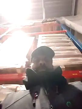 Snapshot of frenchblackc31 chatting on December 2, 2025, 3:07 pm frenchblackc31 online show from December 2, 2025, 3:07 pm