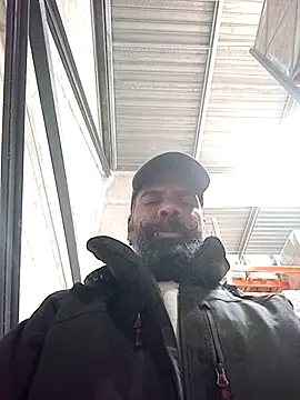 Snapshot of frenchblackc31 chatting on December 15, 2025, 9:13 am frenchblackc31 online show from December 15, 2025, 9:13 am