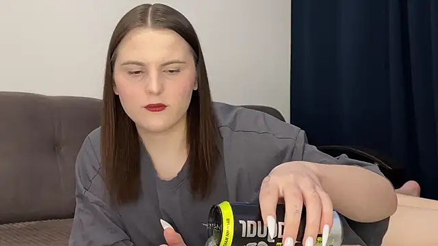 vertul1ana online show from December 21, 2025, 5:53 pm