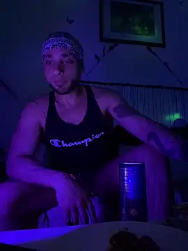 1Richrichard1 online show from April 28, 2026, 7:19 pm