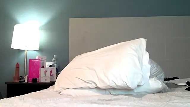 Snapshot of Keikomiller chatting on December 14, 2025, 1:16 pm Keikomiller online show from December 14, 2025, 1:16 pm