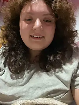 Solangerulo  online show from February 18, 2026, 4:41 am