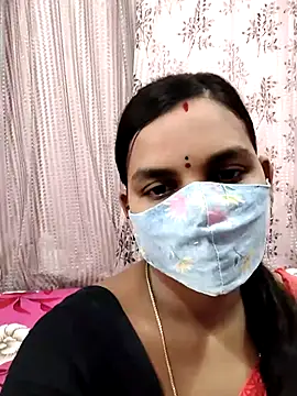 Snapshot of Lalitha-1995 chatting on September 15, 2025, 5:40 am Lalitha-1995 online show from September 15, 2025, 5:40 am