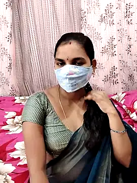 Snapshot of Lalitha-1995 chatting on September 16, 2025, 6:03 am Lalitha-1995 online show from September 16, 2025, 6:03 am