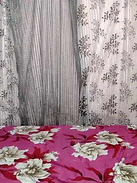 Snapshot of Lalitha-1995 chatting on December 1, 2025, 4:23 pm Lalitha-1995 online show from December 1, 2025, 4:23 pm