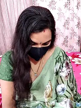 Snapshot of Lalitha-1995 chatting on December 18, 2025, 6:30 am Lalitha-1995 online show from December 18, 2025, 6:30 am