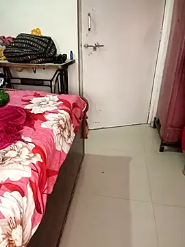 Snapshot of Heart-Kavya chatting on December 15, 2025, 12:09 pm Heart-Kavya online show from December 15, 2025, 12:09 pm