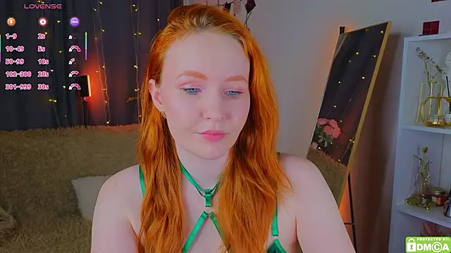 Snapshot of JoyceJones chatting on February 9, 2026, 8:24 pm JoyceJones online show from February 9, 2026, 8:24 pm