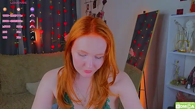Snapshot of JoyceJones chatting on February 16, 2026, 9:11 pm JoyceJones online show from February 16, 2026, 9:11 pm