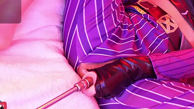 jinixxxx online show from December 21, 2025, 2:35 pm