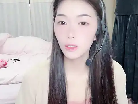 Snapshot of YUNA-kpop chatting on August 1, 2026, 4:06 pm YUNA-kpop online show from August 1, 2026, 4:06 pm