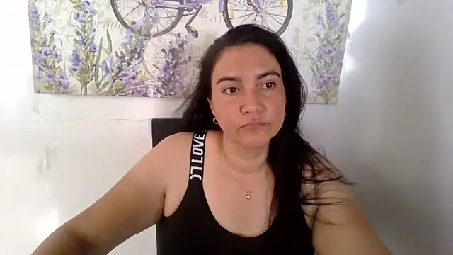 Snapshot of sweetdulcexxx chatting on November 11, 2025, 8:31 pm sweetdulcexxx online show from November 11, 2025, 8:31 pm