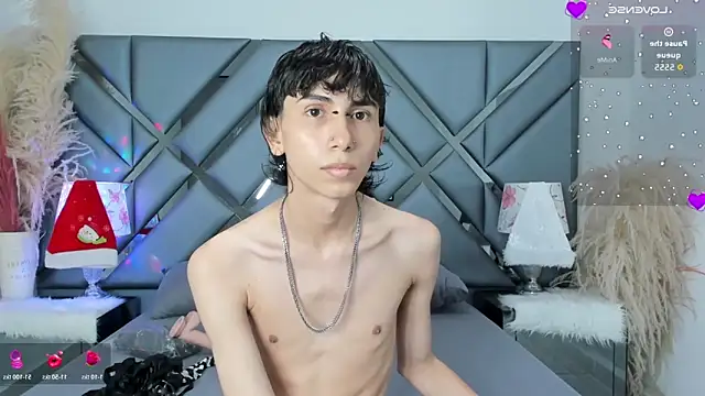 Milan LewisS online show from December 2, 2025, 1:05 pm