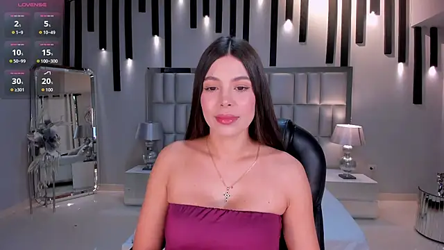 Snapshot of MeganScott chatting on July 20, 2026, 12:07 pm MeganScott online show from July 20, 2026, 12:07 pm