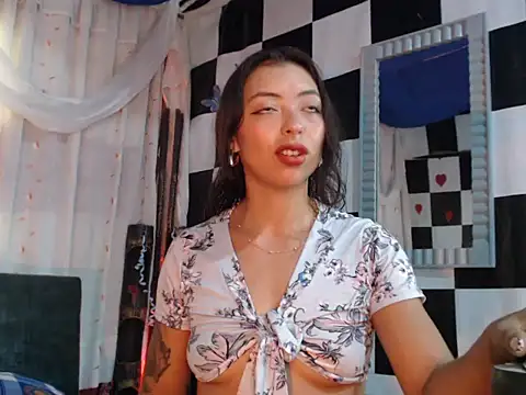 kendraof online show from November 7, 2025, 6:08 pm