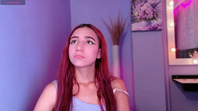 Snapshot of NataliaPrada_s chatting on December 17, 2025, 4:35 pm NataliaPrada s online show from December 17, 2025, 4:35 pm