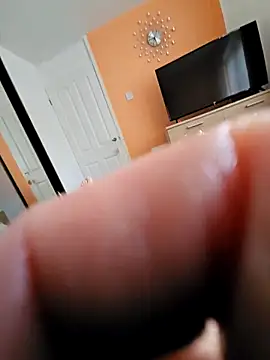 axxmwaa69 online show from September 29, 2025, 4:45 pm