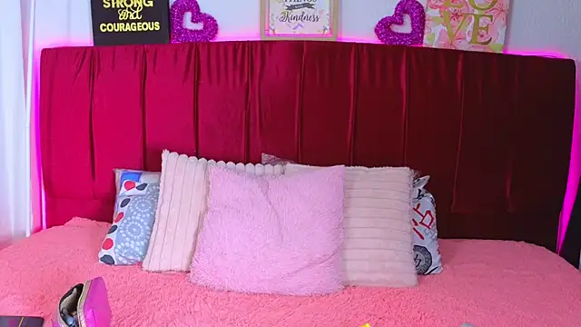 Snapshot of cuteeimy chatting on June 22, 2026, 4:48 pm cuteeimy online show from June 22, 2026, 4:48 pm