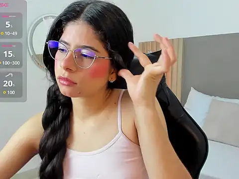 carlina 15 online show from March 31, 2026, 12:16 pm