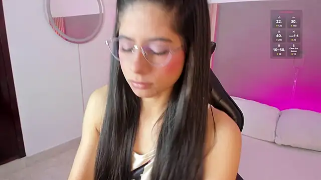carlina 15 online show from May 27, 2026, 12:24 pm