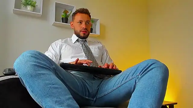 DIMITRI MASTEER online show from September 15, 2025, 8:42 pm